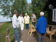 Tapaaminen Papinj&auml;rven majalla 10.6.2014. Jutustelua